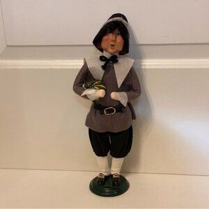 BYERS’ CHOICE THE CAROLERS PILGRIM MAN WITH SQUASH 13” 1998 THANKSGIVING HOME